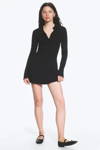 Slim-Fit-Kleid mit gerafften Ärmeln – Schwarz