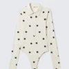 Slim-Fit-Polo-Body – Off-White – schwarze Punkte Slim-Fit-Polo-Body – Off-White – schwarze Punkte