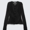 Slim-Fit-Strickjacke mit Struktur – Dunkelgrau Slim-Fit-Strickjacke mit Struktur – Dunkelgrau