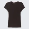 Slim-Fit-T-Shirt aus gerippter Baumwolle – Dunkelbraun Slim-Fit-T-Shirt aus gerippter Baumwolle – Dunkelbraun