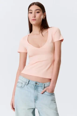 Slim-Fit-T-Shirt mit tiefem V-Ausschnitt – Altrosa