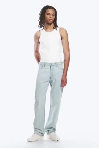 Space Mid Rise Relaxed Straight Jeans – Ghost Blue – Hellblau