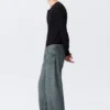 Sphere Low-Rise-Jeans mit lockerer Passform und geradem Bein – Blue One – Dunkelblau Sphere Low-Rise-Jeans mit lockerer Passform und geradem Bein – Blue One – Dunkelblau