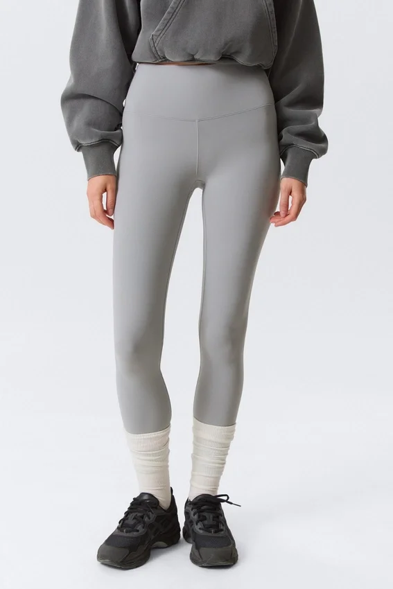 Sportleggings mit hoher Taille – Hellstaubgrau Sportleggings mit hoher Taille – Hellstaubgrau
