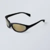 Sportliche ovale Sonnenbrille – Schwarz mit goldenen Gläsern Sportliche ovale Sonnenbrille – Schwarz mit goldenen Gläsern
