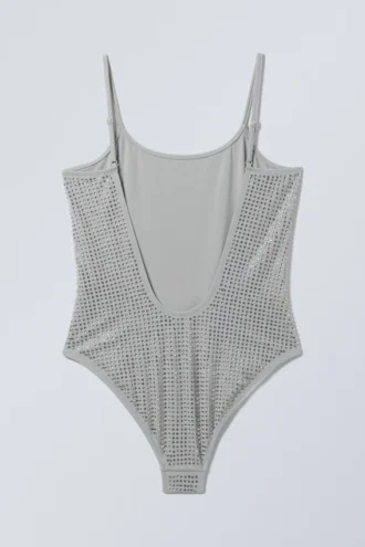 Strandkleid mit Strasssteinen und U-Ausschnitt – Grau – Strasssteine