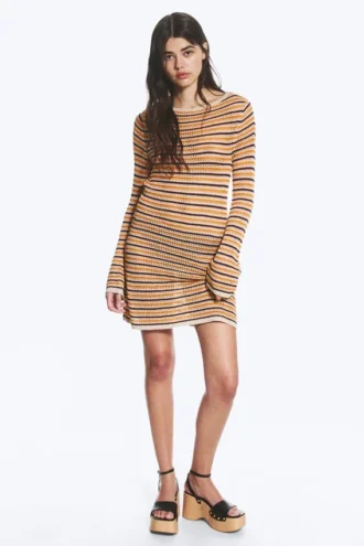 Strickkleid mit offenem Rücken – gestreift, orange