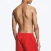 Strukturierte, oberschenkellange Badeshorts – Rot
