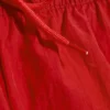 Strukturierte, oberschenkellange Badeshorts – Rot
