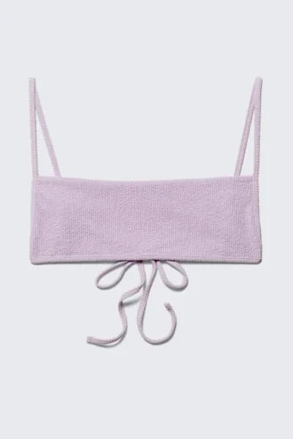 Strukturiertes Bikini-Oberteil mit quadratischem Ausschnitt – Helllila Strukturiertes Bikini-Oberteil mit quadratischem Ausschnitt – Helllila