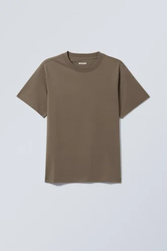 T-Shirt in klassischer Passform – Dark Mole