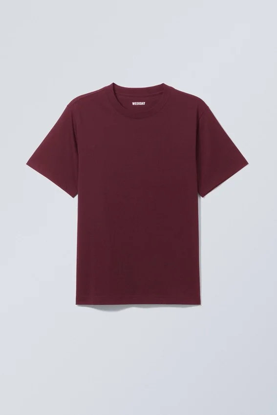 T-Shirt in klassischer Passform – Dunkelrot T-Shirt in klassischer Passform – Dunkelrot