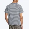 T-Shirt in klassischer Passform – Weiß – Marineblau gestreift T-Shirt in klassischer Passform – Weiß – Marineblau gestreift