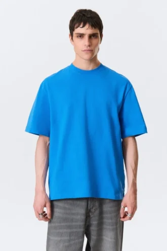 T-Shirt in lockerer Passform – Hellblau
