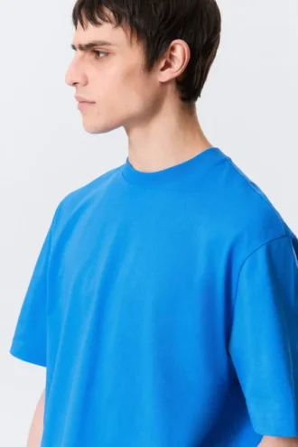 T-Shirt in lockerer Passform – Hellblau