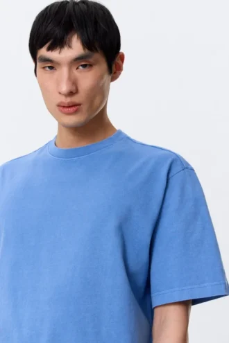 T-Shirt in lockerer Passform – Washed Blue