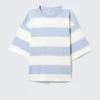 T-Shirt mit geradem Schnitt und Print – hellblau-weiß gestreift – 28 T-Shirt mit geradem Schnitt und Print – hellblau-weiß gestreift – 28