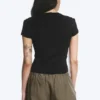 T-Shirt mit geripptem Kreuzverschluss – Schwarz T-Shirt mit geripptem Kreuzverschluss – Schwarz