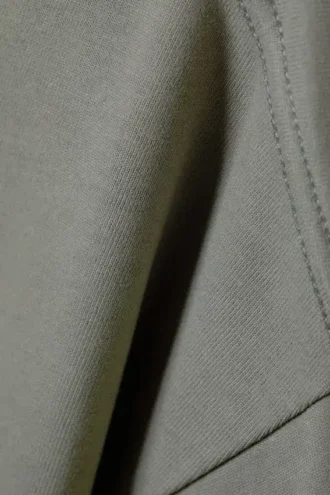 T-Shirt mit lockerer Passform – Dusty Grey