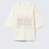 T-Shirt mit Print in Boxy-Passform – Weiß – Escapism T-Shirt mit Print in Boxy-Passform – Weiß – Escapism