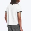 T-Shirt mit Print – Schwarz-Weiß – Bärenspray T-Shirt mit Print – Schwarz-Weiß – Bärenspray