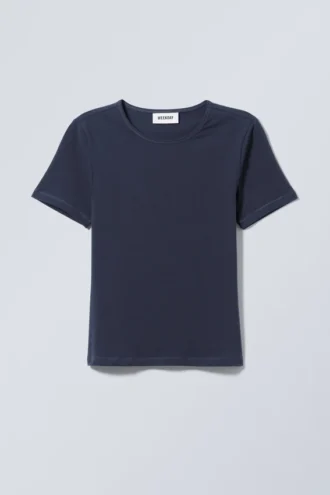 T-Shirt mit schmaler Passform – Dunkelblau