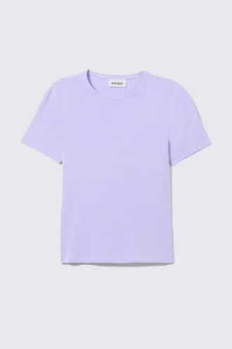 T-Shirt mit schmaler Passform – Hellviolett