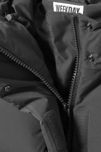 Taillierte Daunenjacke – Dunkelgrau