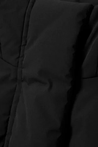 Taillierte Daunenjacke – Schwarz Taillierte Daunenjacke – Schwarz