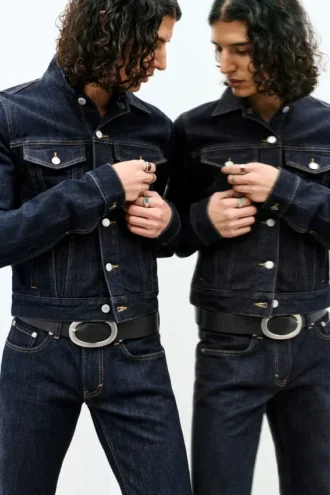Taillierte Denim-Truckerjacke – Blue Rinse – Dunkelblau