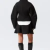 Taillierte Scuba-Jacke mit Reißverschluss – Schwarz Taillierte Scuba-Jacke mit Reißverschluss – Schwarz