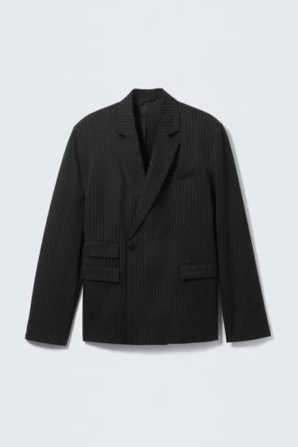 Taillierter Zweireiher-Blazer – Schwarz – Nadelstreifen Taillierter Zweireiher-Blazer – Schwarz – Nadelstreifen