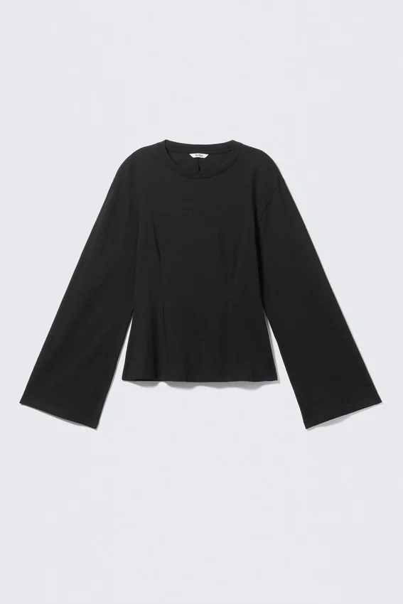 Tailliertes Langarmshirt – Schwarz Tailliertes Langarmshirt – Schwarz