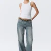 Tailliertes Tanktop mit Rippbündchen – Weiß Tailliertes Tanktop mit Rippbündchen – Weiß
