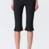 Tailored Capri-Hose mit niedriger Leibhöhe – Schwarz