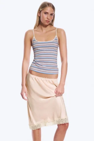 Tanktop mit schmalen Trägern – Blau/Rosa mehrfarbig gestreift Tanktop mit schmalen Trägern – Blau/Rosa mehrfarbig gestreift