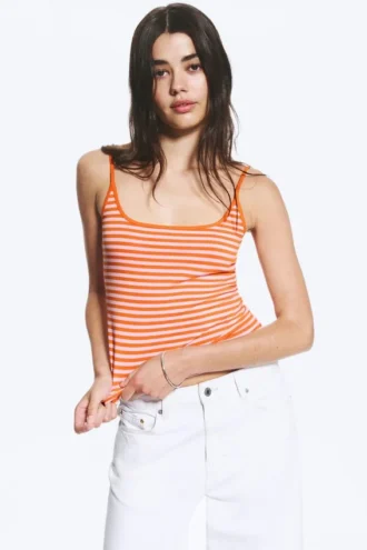 Tanktop mit schmalen Trägern – gestreift in Rosa/Orange