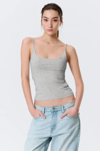 Tanktop mit schmalen Trägern – Grau meliert Tanktop mit schmalen Trägern – Grau meliert