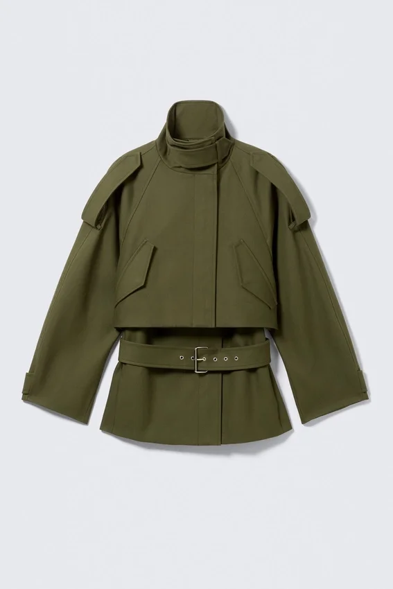 Technischer Trenchcoat im Lagenlook – Khaki-Grün Technischer Trenchcoat im Lagenlook – Khaki-Grün