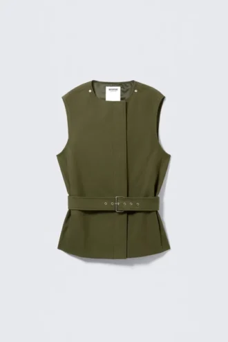 Technischer Trenchcoat im Lagenlook – Khaki-Grün Technischer Trenchcoat im Lagenlook – Khaki-Grün