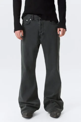 Time Stretch Loose Bootcut Jeans – Elegie Black – Schwarz