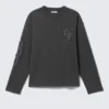 Tolles, kastenförmiges Langarmshirt mit Print – Dunkelgrau – Tristar Tolles, kastenförmiges Langarmshirt mit Print – Dunkelgrau – Tristar