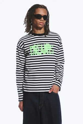 Tolles, kastenförmiges Langarmshirt mit Print – Schwarz-Weiß-Streifen – Dreams