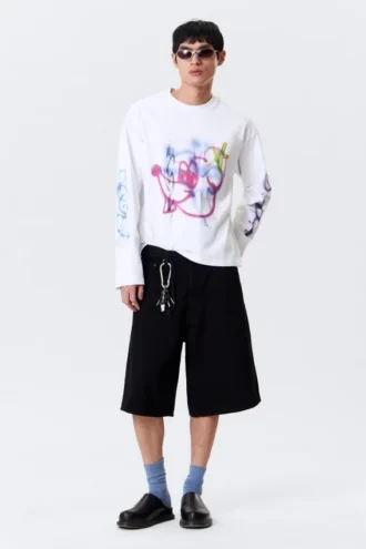 Tolles, kastenförmiges Langarmshirt mit Print – Weiß – Rat Spray