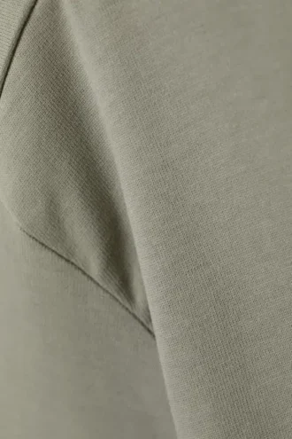 Tolles T-Shirt aus schwerem Stoff – Staubiges Khaki-Grün Tolles T-Shirt aus schwerem Stoff – Staubiges Khaki-Grün