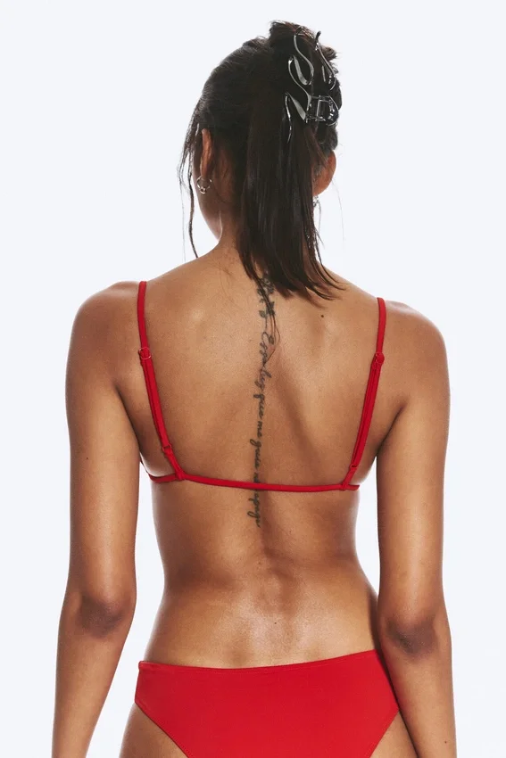 Triangel-Bikini-Oberteil – Leuchtend rot Triangel-Bikini-Oberteil – Leuchtend rot