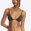 Triangel-Bikini-Oberteil mit Knoten – Dark Mole Triangel-Bikini-Oberteil mit Knoten – Dark Mole