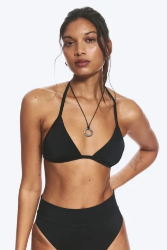 Triangel-Bikini-Oberteil mit Neckholder und U-Ausschnitt – Schwarz