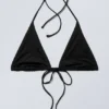 Triangel-Bikini-Oberteil mit Trägern – Schwarz Triangel-Bikini-Oberteil mit Trägern – Schwarz