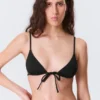 Triangel-Bikini-Oberteil – Schwarz Triangel-Bikini-Oberteil – Schwarz